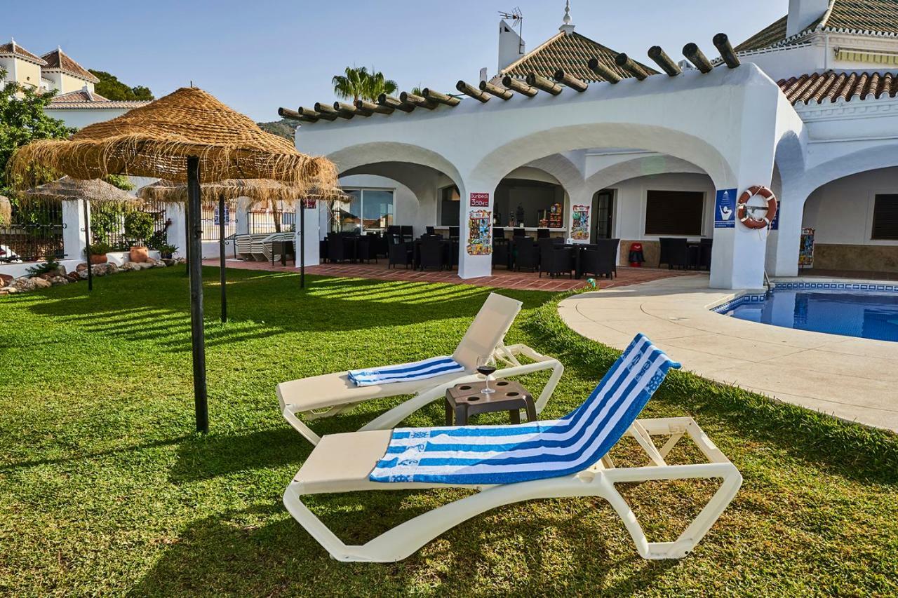 Hotel Bajamar Ancladero Playa Nerja Exteriör bild